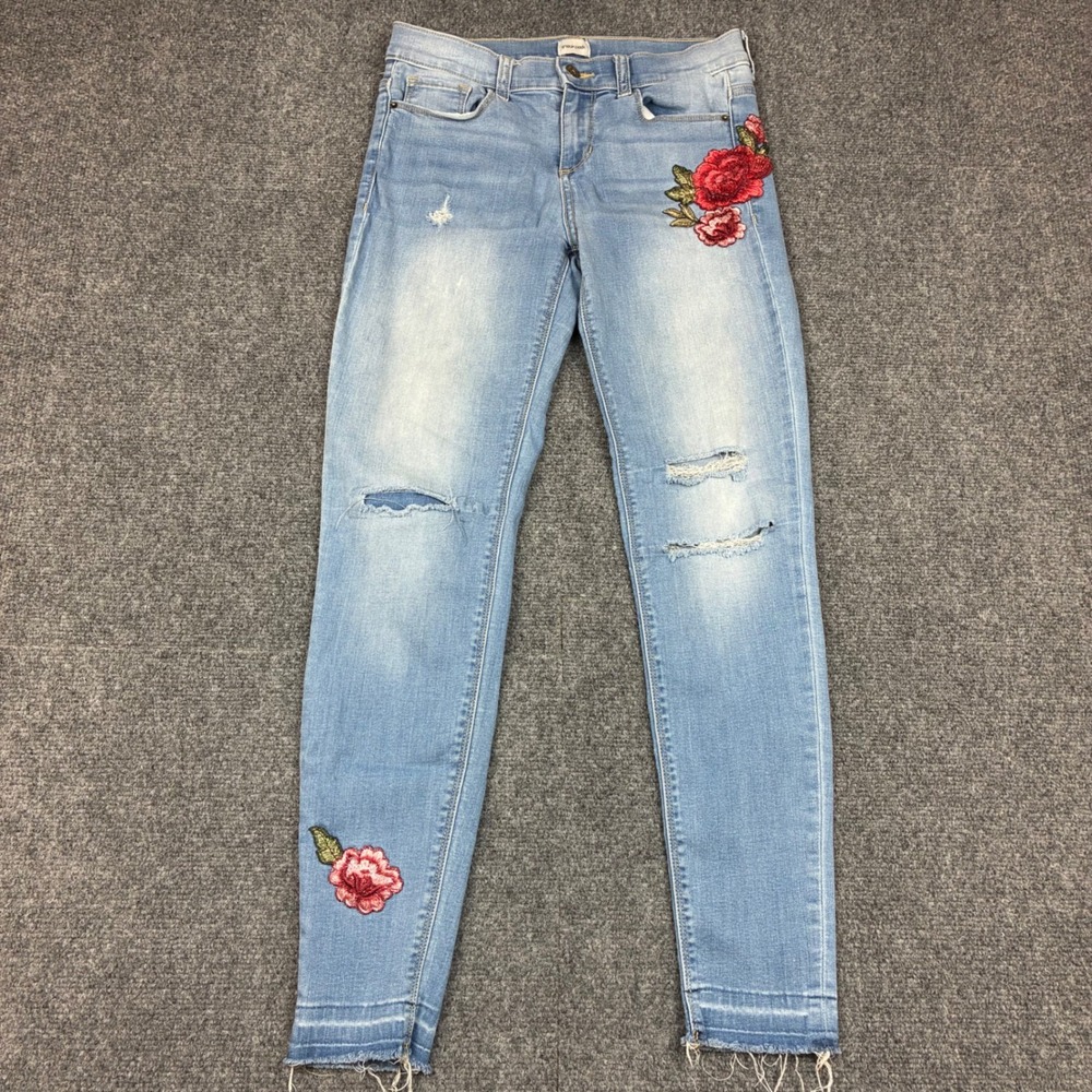 Sneak Peek‎ Floral Embroidered Skinny Jeans Light Wash Distressed Rose Size 5